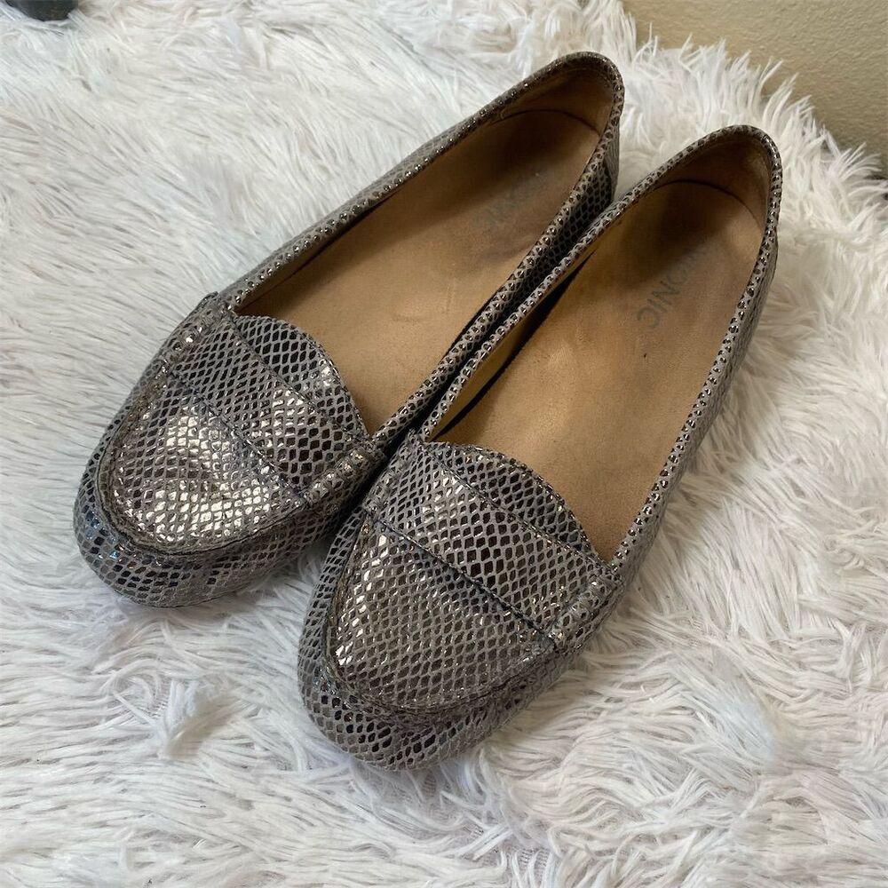 Vionic Women's Loafers Size 9 Gray Snakeskin Print Slip On Flats